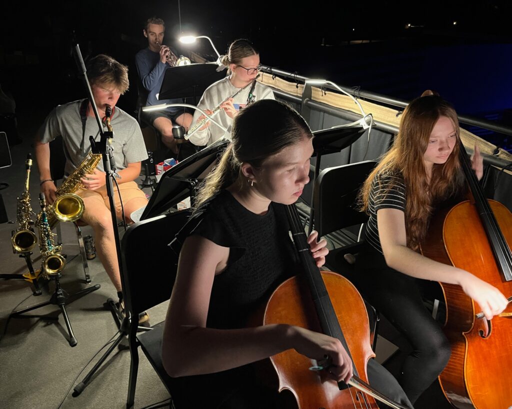 453097127_824080526580969_4474299448874092941_n